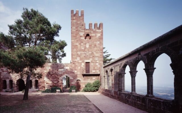 escornalbou-monestir-order030_47_825x512