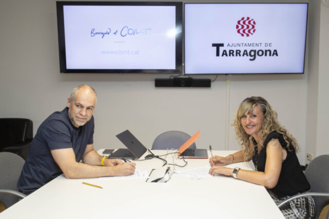Signatura conveni Ajuntament amb el Col·legi Oficial de Metges.