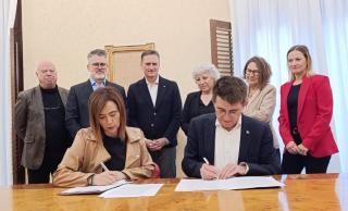 L%E2%80%99alcaldessa%20de%20Reus%2C%20Sandra%20Guaita%2C%20i%20el%20rector%20de%20la%20URV%2C%20Josep%20Pallar%C3%A8s-20251029114833