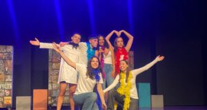 1.600 estudiants de Tarragona prevenen conductes masclistes amb un teatre