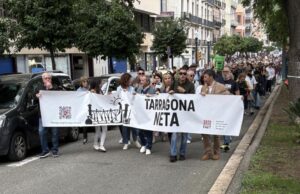 Nou capítol del serial de la brossa: La manifestació per una Tarragona més neta Foto TGN NETA