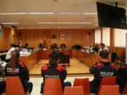 Cinc homes s’enfronten a 32 i 20 anys per un tiroteig entre clans a Reus