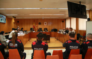 Cinc homes s’enfronten a 32 i 20 anys per un tiroteig entre clans a Reus