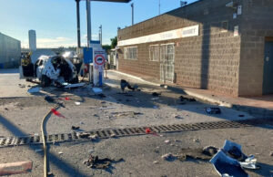 Un menor en estat greu per l’explosió d’un cotxe al Polígon Riuclar