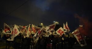 L’STR es mobilitza a ERCROS per denunciar la congelació dels salaris