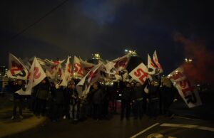 L’STR es mobilitza a ERCROS per denunciar la congelació dels salaris