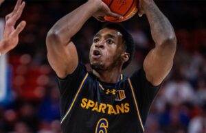 L’aler-pivot nord-americà Day Hall fitxa pel CBT