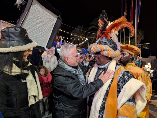 Reis Mags d'Orient omple els carrers de Salou PERE GRANADOS