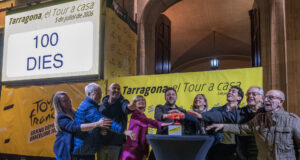 Tarragona es tenyeix de groc per activar el compte enrere pel Tour