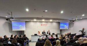 El Govern defensa el paper clau del Port de Tarragona i admet retards en infraestructures