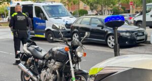 La Guàrdia Urbana inicia una campanya de control de bicicletes, motos i vehicles de mobilitat personal