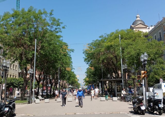 Iluminació Tour Rambla Nova