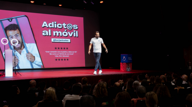 Borja Nicolau_Adictos al móvil (4)