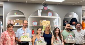 El Mercat Central estrena una botiga de marxandatge inspirada en Tarragona