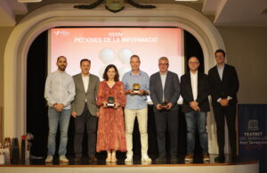El Col·legi de Periodistes lliura les Petxines de la Informació