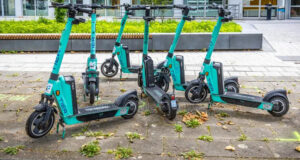 Els Comuns demanen no renovar l’empresa de patinets elèctrics de la ciutat