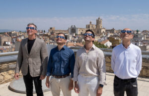 Tarragona repartirà 23.000 ulleres gratuïtes per veure l’eclipsi Ulleres eclipsi Tarragona