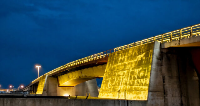 pont_mo%CC%80bil_il%C2%B7luminat_tour