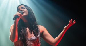 OxV | Agenda 11/08/26: Visites guiades a la Casa Navàs a Reus, Concert de Júlia Colom a Sant Feliu de Guíxols i Activitats al voltant de l’eclipsi total solar arreu de Catalunya