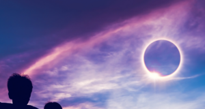 Eclipsi solar a Tarragona: tot el que has de saber per gaudir del fenomen del segle Eclipsi solar a Tarragona: tot el que has de saber per gaudir del fenomen del segle