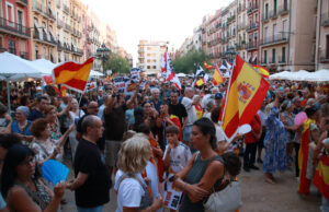 La protesta por Ceuta en Tarragona deja una persona detenida por los altercados entre manifestantes