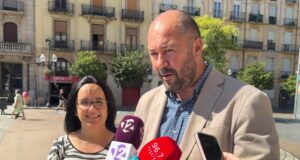 Xavi Puig exigeix a Viñuales que faci complir el contracte de la brossa