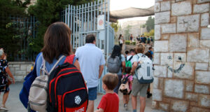 Més de 128.000 alumnes comencen el curs escolar a la demarcació de Tarragona entre nervis i emoció