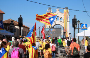 El independentismo vuelve a salir a la calle y reivindica la resiliencia en la manifestación de Amposta